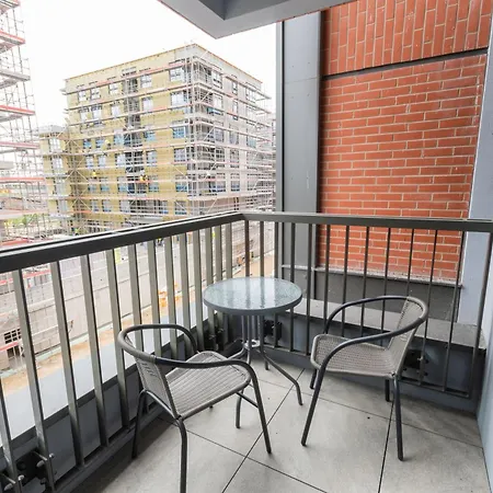 Grand - Doki Living & Foodhall Apartment