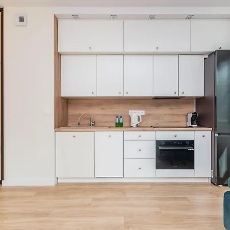 Grand - Doki Living & Foodhall Apartment *
