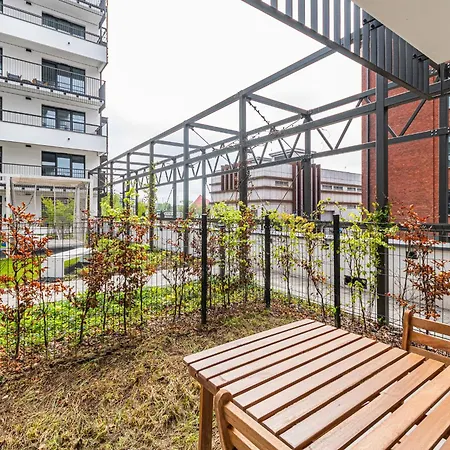 Grand - Doki Living & Foodhall Apartmán